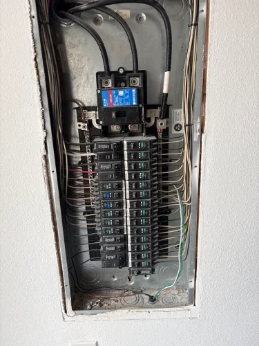 Electricians-Fort-Worth-Texas-5-5-26