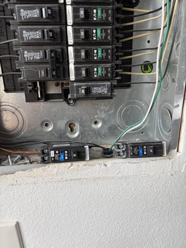 Electricians-Fort-Worth-Texas-6-16-26-008