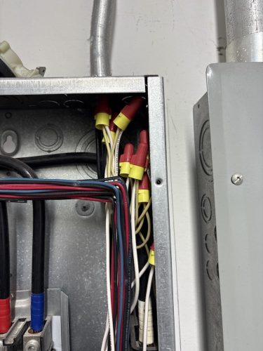 Electricians-Fort-Worth-Texas-7-21-26-004