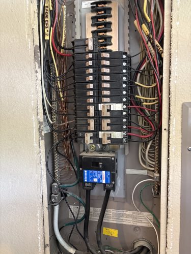 Electricians-Fort-Worth-Texas-7-4.14.26