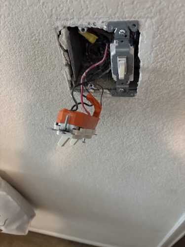 Electricians-Fort-Worth-Texas-7-7-26-008