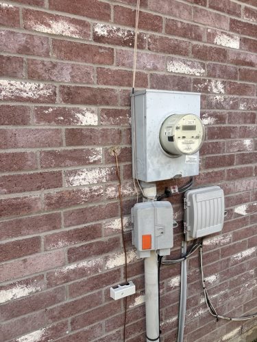 Electricians-Fort-Worth-Texas-8-25-26-003