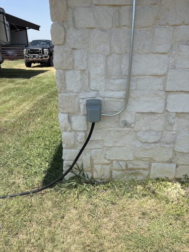 Electricians-Fort-Worth-Texas-8-4-26-003