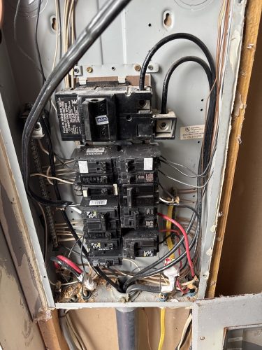 electricians-Fort-Worth-Texas-1-3.17.26