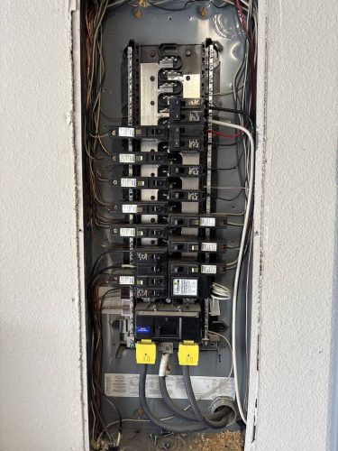 electricians-Fort-Worth-Texas-8-3.3.26